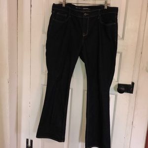 Women Old Navy Diva Bootcut original mid-rise 14S
